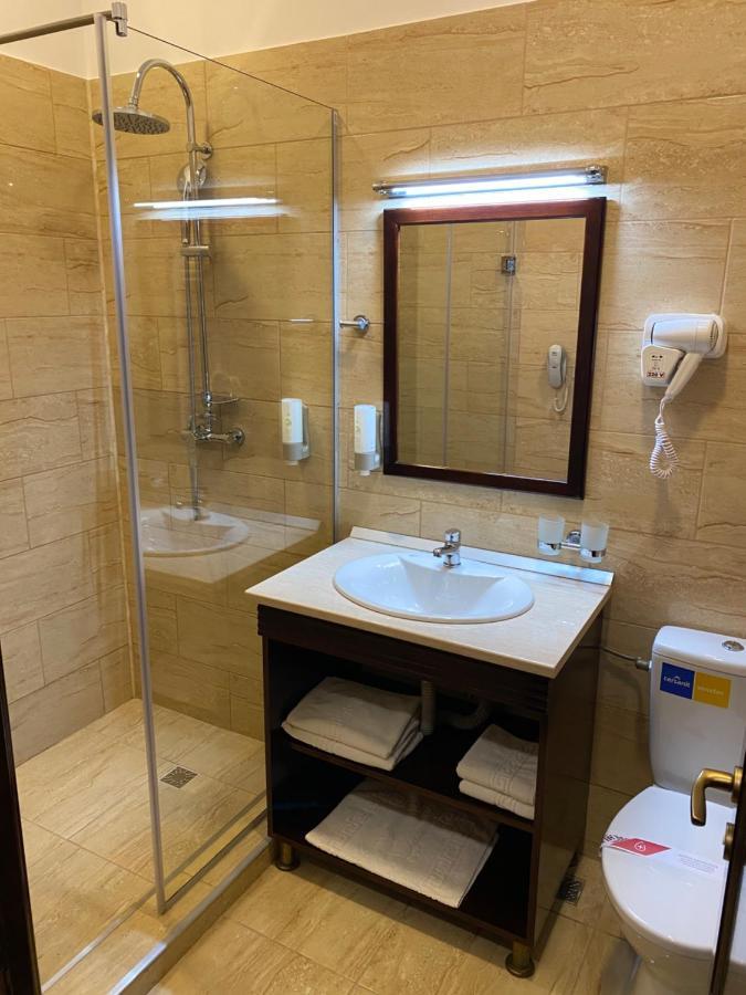 Hotel Onix ルーマン エクステリア 写真
